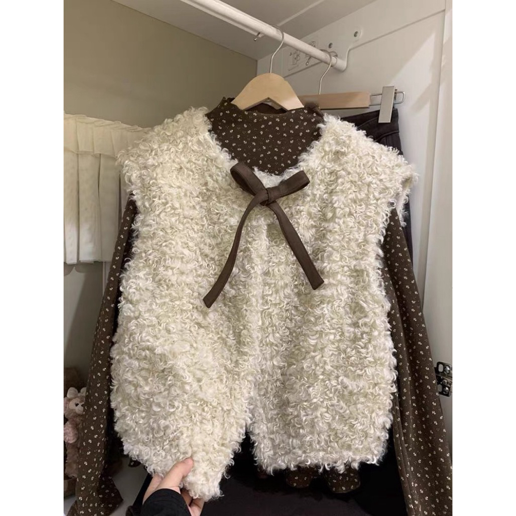 ( HÀNG LOẠI 1) Set Áo Gile Lông Cừu Thắt Nơ Mix Áo Thun Hoa Nhí Nâu Bèo Gấu Ulzzang siêu xinh | BigBuy360 - bigbuy360.vn