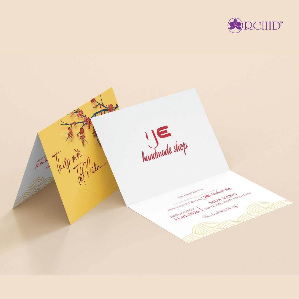 Thiệp Mời Tất Niên tông vàng rực rỡ, ruột thiệp 1 tờ gấp đôi in nội dung riêng. In từ 50 thiệp (TN24