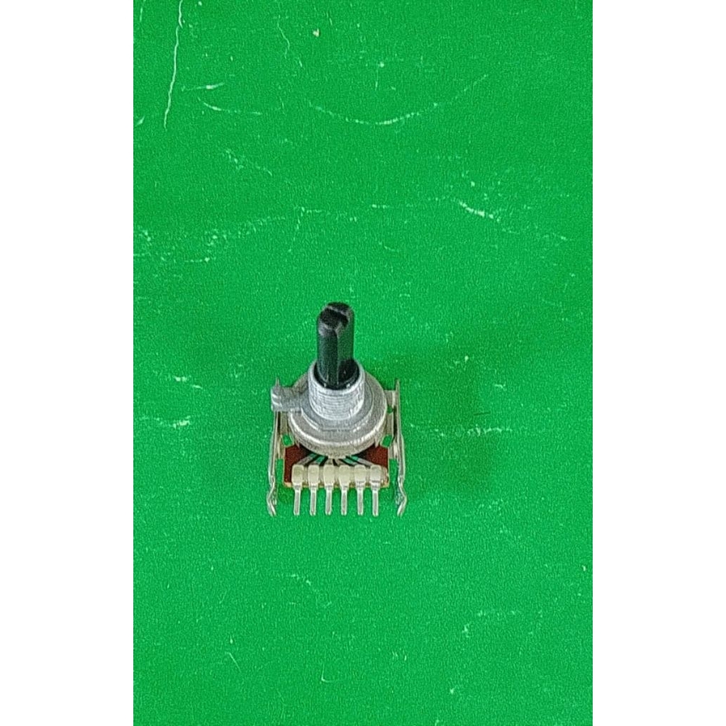 volume 6 chân thẳng không bắt ốc/ bắt ốc-100K,50K ( combo 2 cái)