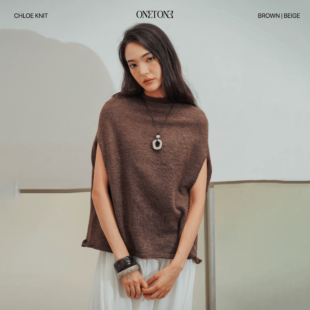 Áo len ONETONE cánh dơi không tay Ch loe