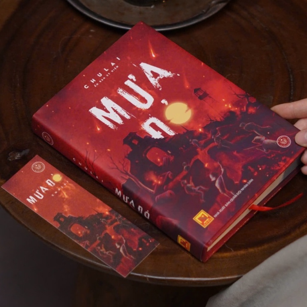 Sách - Mưa Đỏ - Chu Lai - Bản đặc biệt bìa cứng
