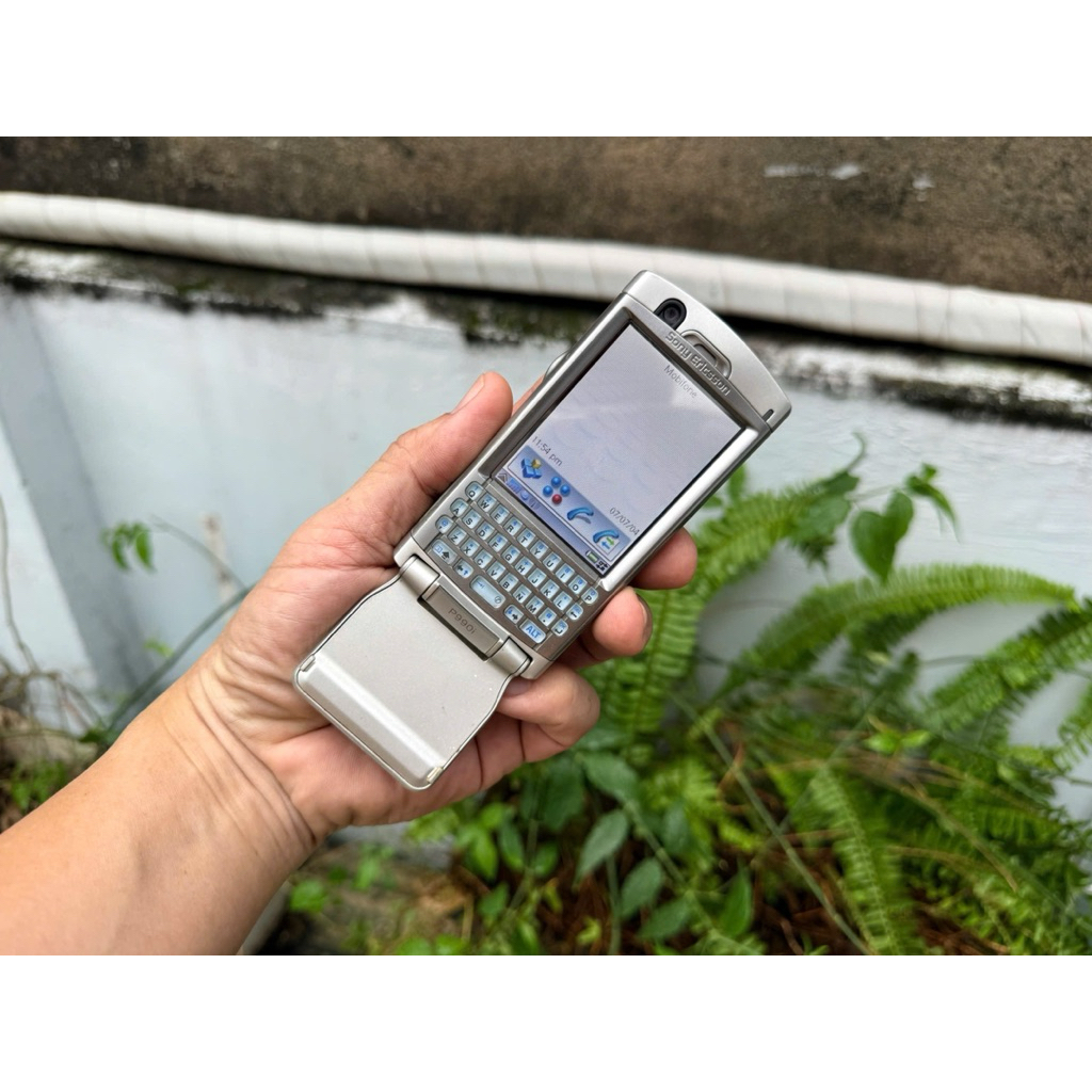 Sony ericsson p990i (4071) nhận mọi sim