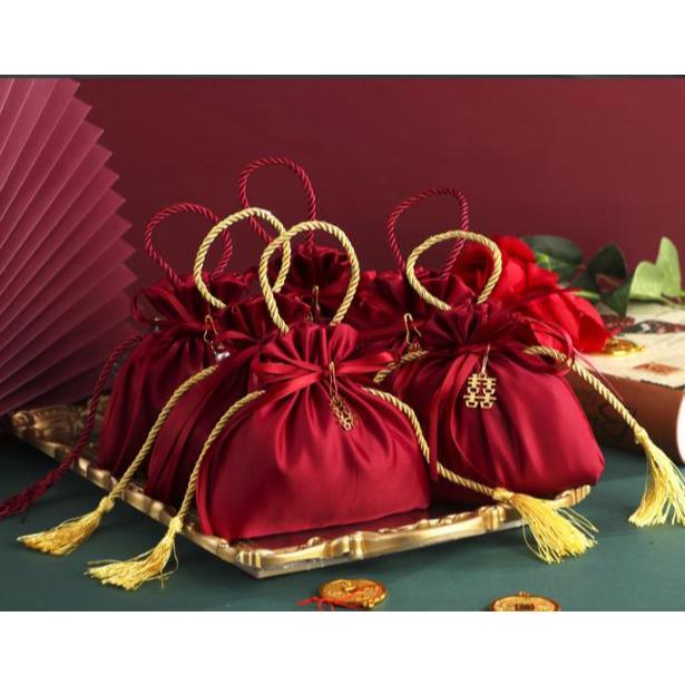 10 TÚI Dây Rút Đựng Kẹo Kích Thuớc 16x17cm  19X20 CM Và Tua Rua Sáng Tạo.