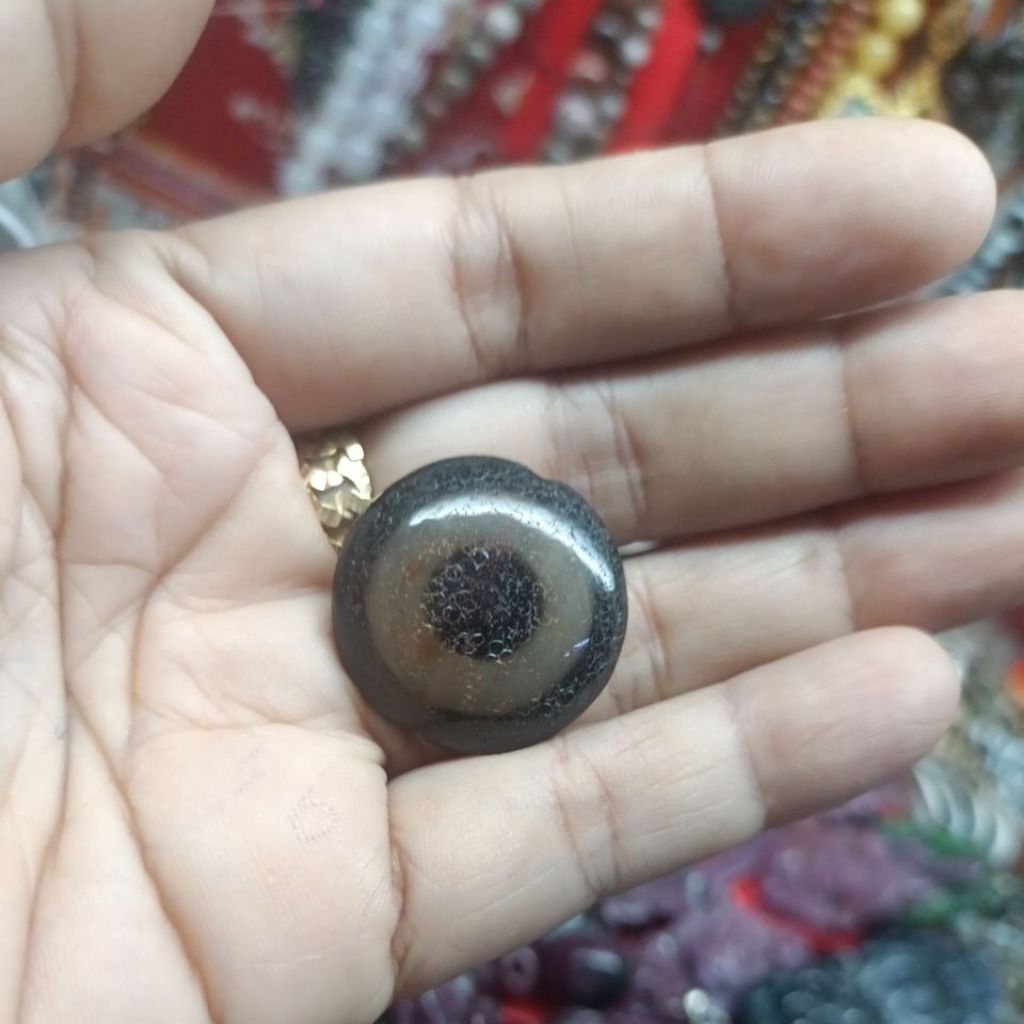 dzi mắt dê tây tạng.