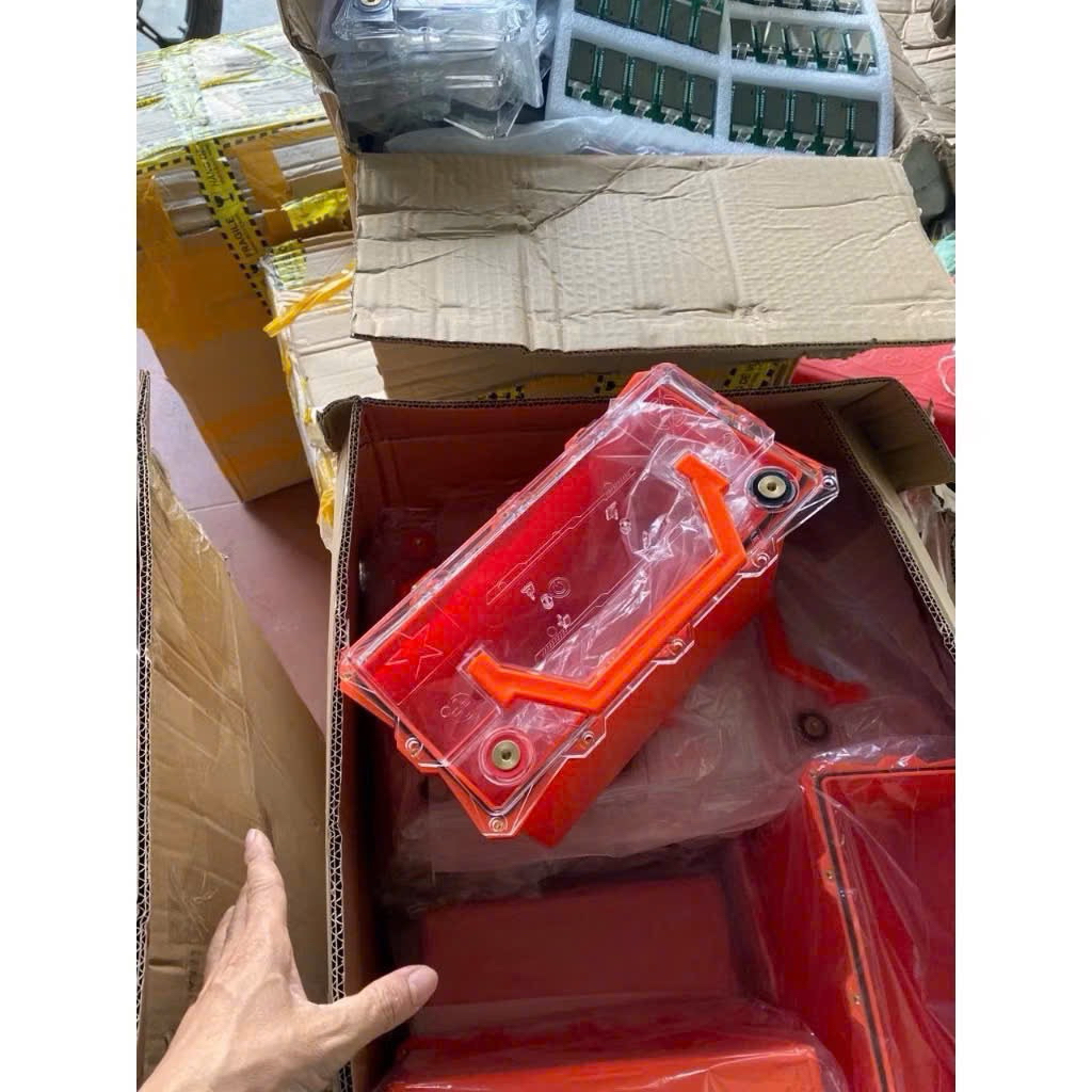 Vỏ bình 60-75Ah dành cho lõi pin 33140 32140 có led báo pin