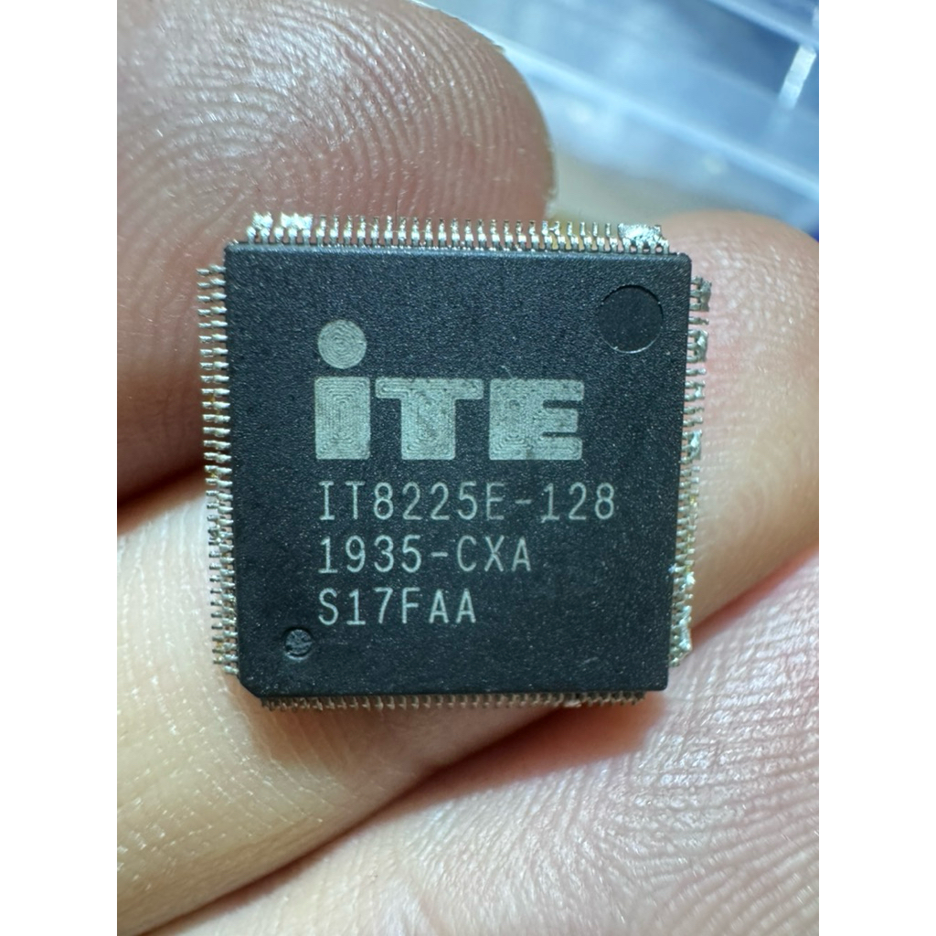 It 8225E io nguồn không cần nạp rom