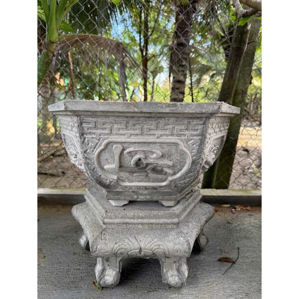 Chậu cảnh lục giác xi măng - chữ Lộc (40x20)