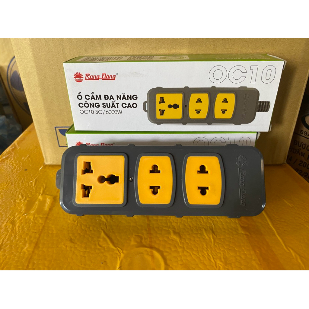 Ổ cắm điện kéo dài công suất cao OC10 Rạng Đông 3 ổ cắm