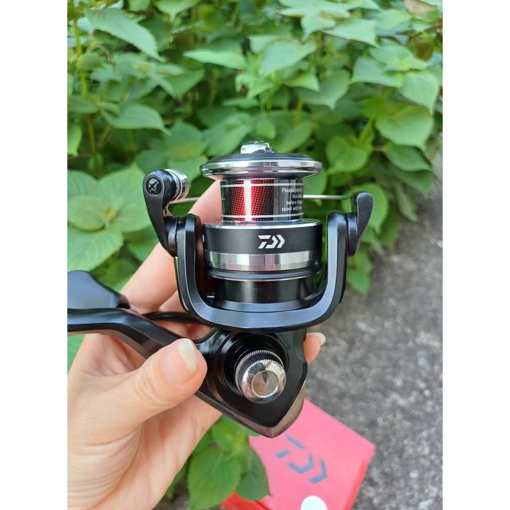 Máy câu daiwa RZ Sizxe 3000- 4000