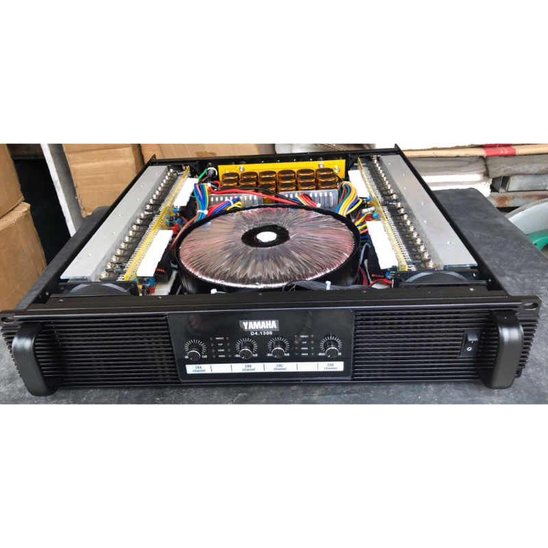 Cục Đẩy 4 Kênh Yamaha. D4.1300