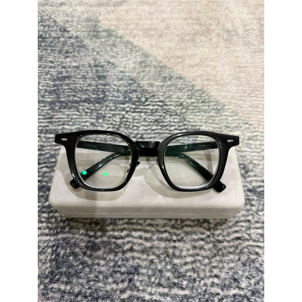 Kính SEESON Francois