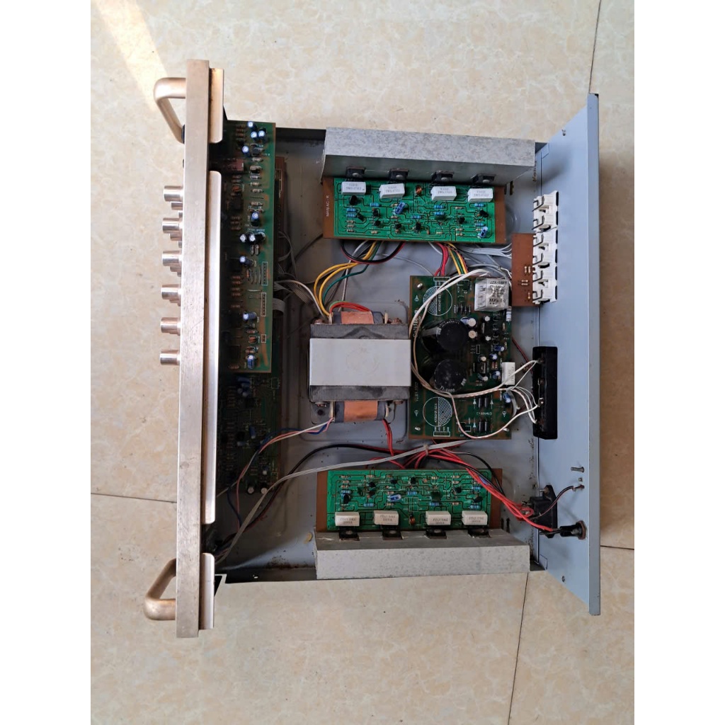 âm ly cũ 8 sò, Model: HA - 8000 - đã qua sử dụng - bán thanh lý