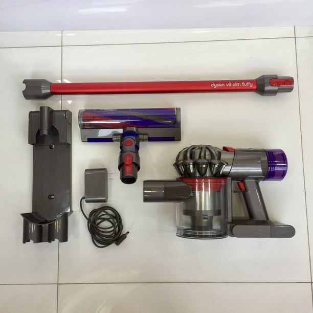 Máy hút bụi pin DYSON V8 Slim cơ bản, không phụ kiện–hàng Nhật bãi