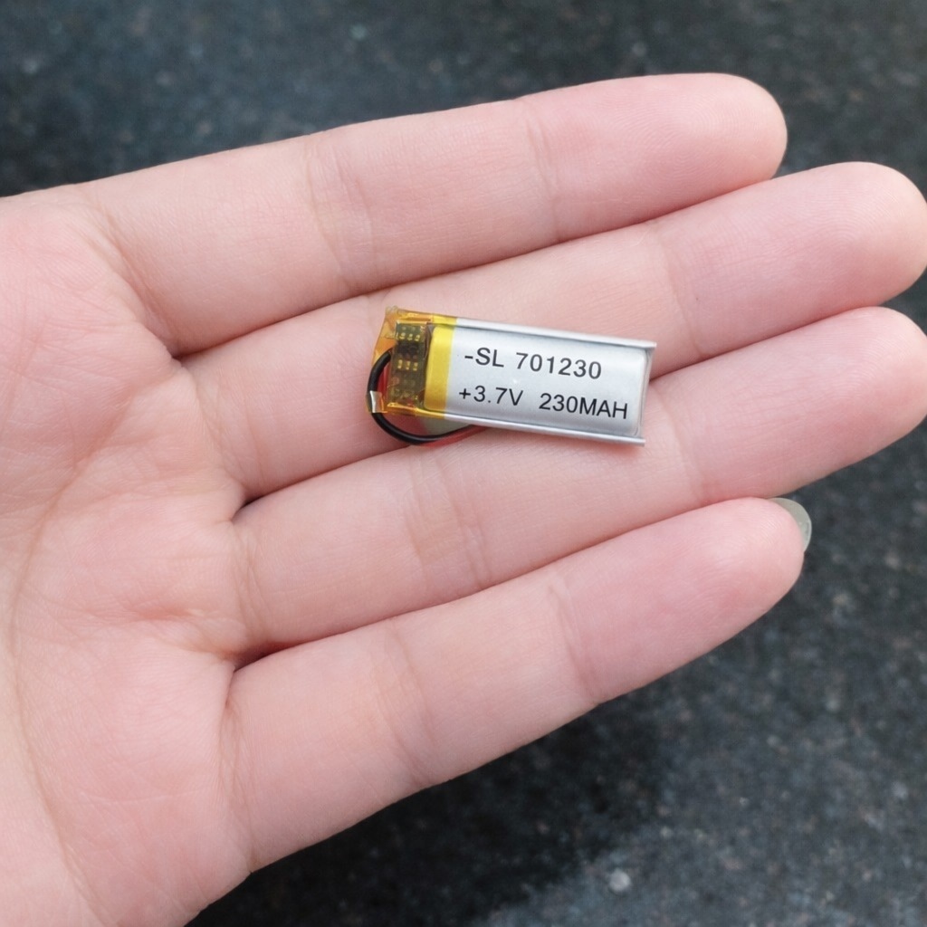 PIN ĐỒNG HỒ 701230 3.7V 230mAh (CÓ MẠCH BẢO VỆ), VÀ PHÙ HỢP CHO CÁC THIẾT BỊ ĐIỆN TỬ NHỎ KHÁC