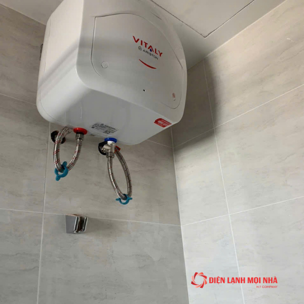 Bình nóng lạnh gián tiếp Ariston AN2 15R 2.5 FE-MT 15 Lít