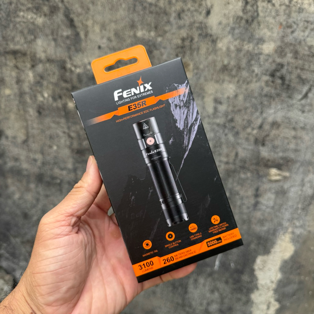 Đèn Pin Fenix E35R sáng 3100 lumens , chiếu xa 260m, pin 5000mAh rời