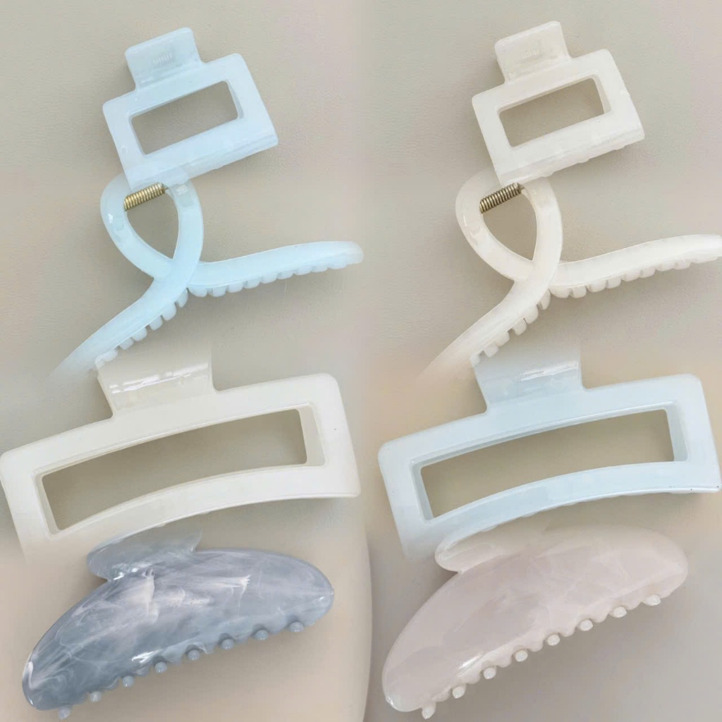 Kẹp càng cua nhựa tone xanh kem basic, phụ kiện thanh lịch có sẵn Đà Nẵng.