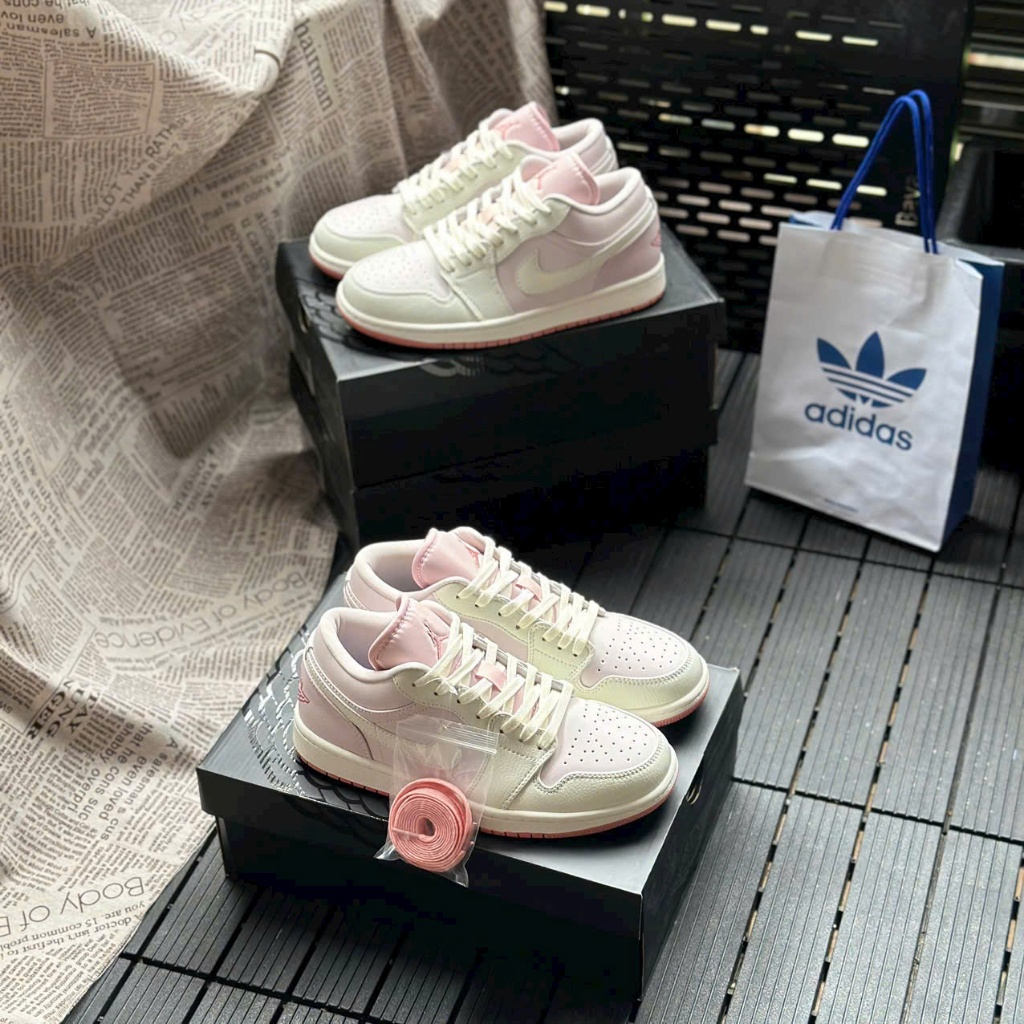 Giày Sneaker Air Jordan 1 Low White Pink Hồng Nhạt
