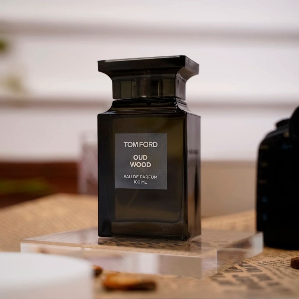 (10ML) Nước hoa T.F 𝗢𝗨𝗗 𝗪𝗢𝗢𝗗 edp (chiết) – Hương gỗ quý,Sang trọng, Mạnh Mẽ, CUỐN HÚT, oud wood edp