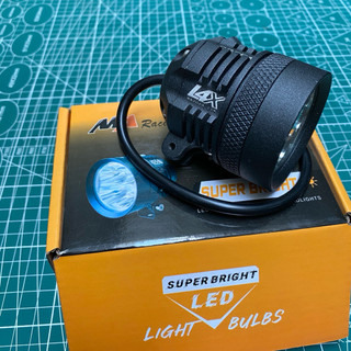 Đèn trợ sáng L4x Plus Chip Xml2 Sáng Gom 28W