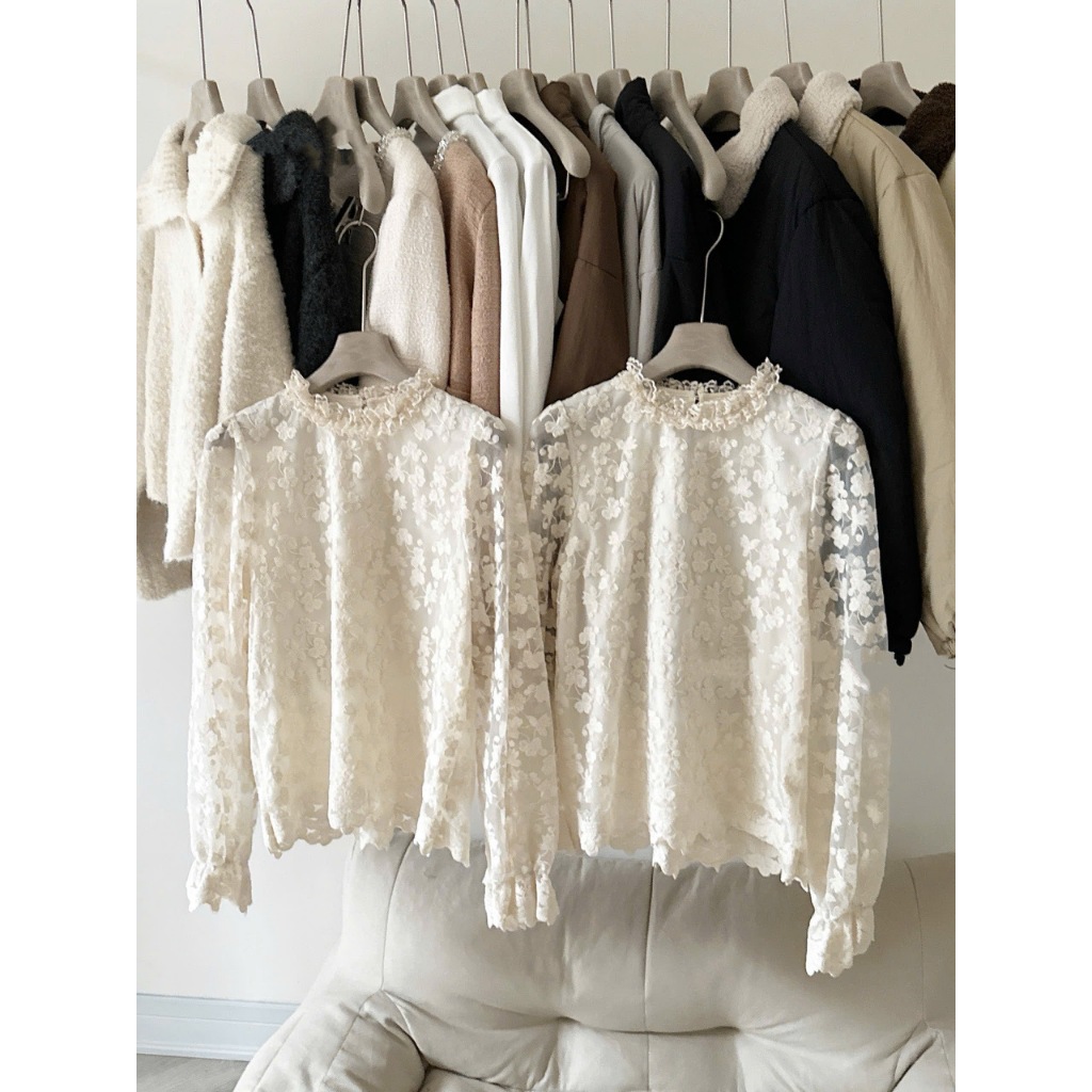 ÁO SƠ MI REN HOA NỔI CỔ REN VIỀN BÈO DÀI TAY BO CHUN 2 LỚP PHÙ HỢP THU ĐÔNG - DÀNH CHO NỮ | BigBuy360 - bigbuy360.vn