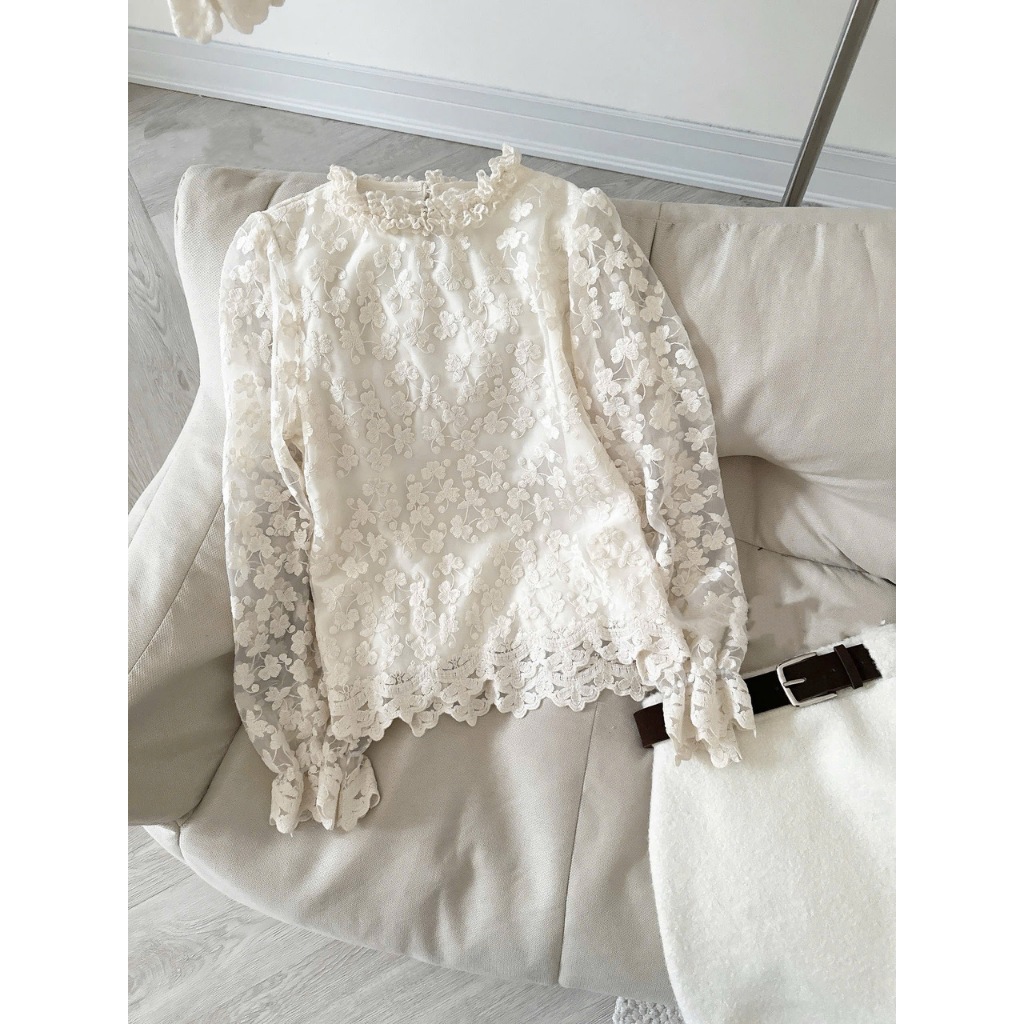 ÁO SƠ MI REN HOA NỔI CỔ REN VIỀN BÈO DÀI TAY BO CHUN 2 LỚP PHÙ HỢP THU ĐÔNG - DÀNH CHO NỮ | BigBuy360 - bigbuy360.vn