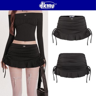 Chân váy ngắn ôm phối bèo DKMV thắt nơ rút dây 2 bên có quần trong màu đen logo inox Cá xinh Blush Mini Skirt| K-V5-D
