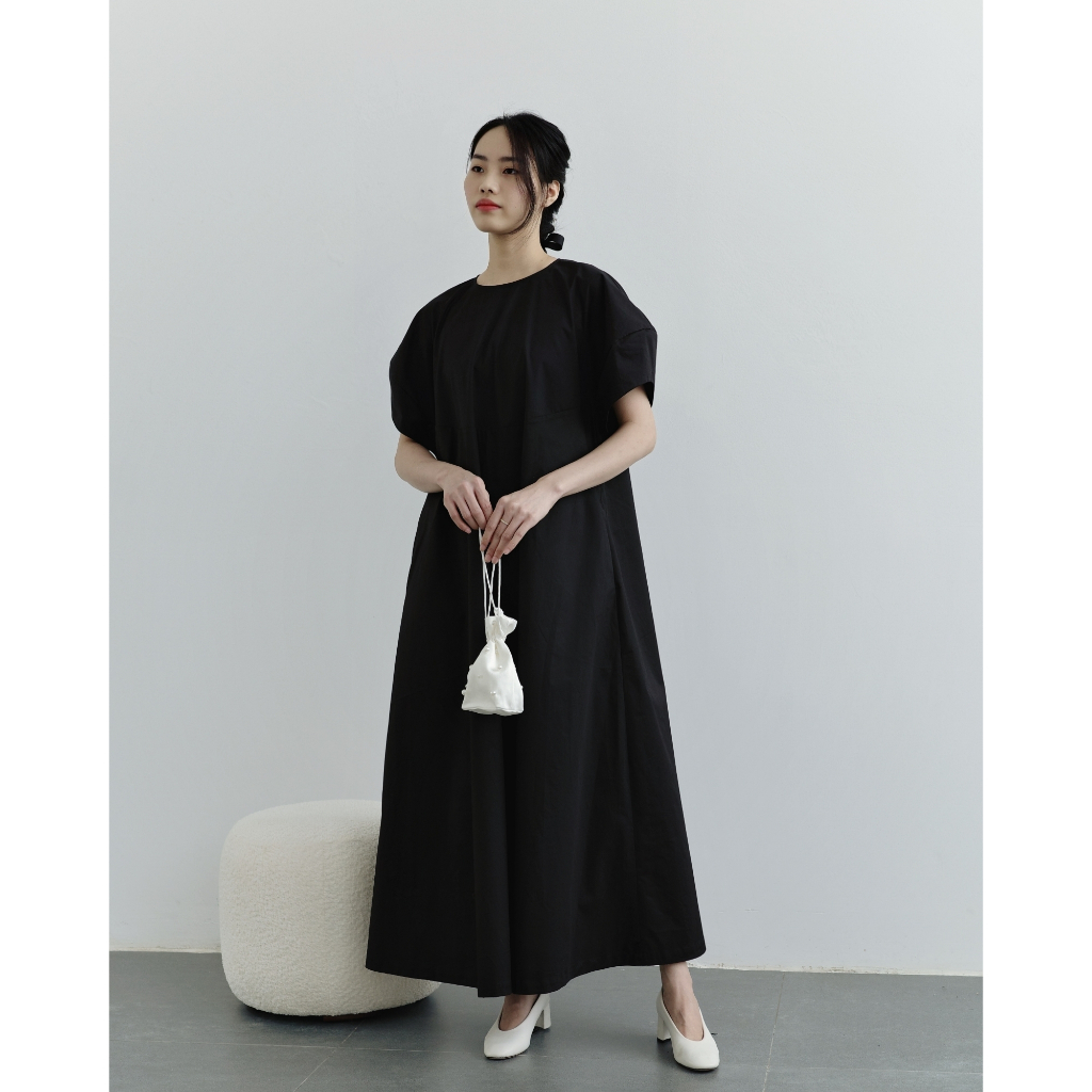 IVORYA - Đầm Nữ Form Rộng Màu Đen - YD9796