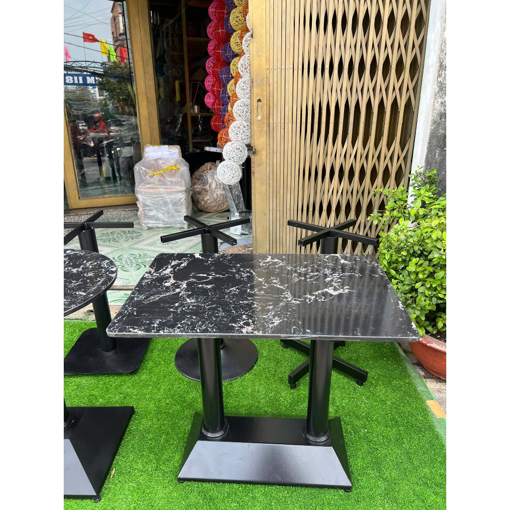 bàn chân sắt mặt đá 50x80, bàn cafe sân vườn bàn ngoài trời
