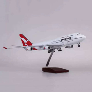 Mô hình máy bay Quantas 47cm có bánh xe+ đèn Led