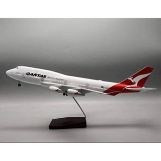 Mô hình máy bay Quantas 47cm có bánh xe+ đèn Led