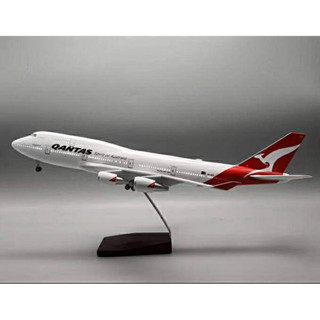 Mô hình máy bay Quantas 47cm có bánh xe+ đèn Led