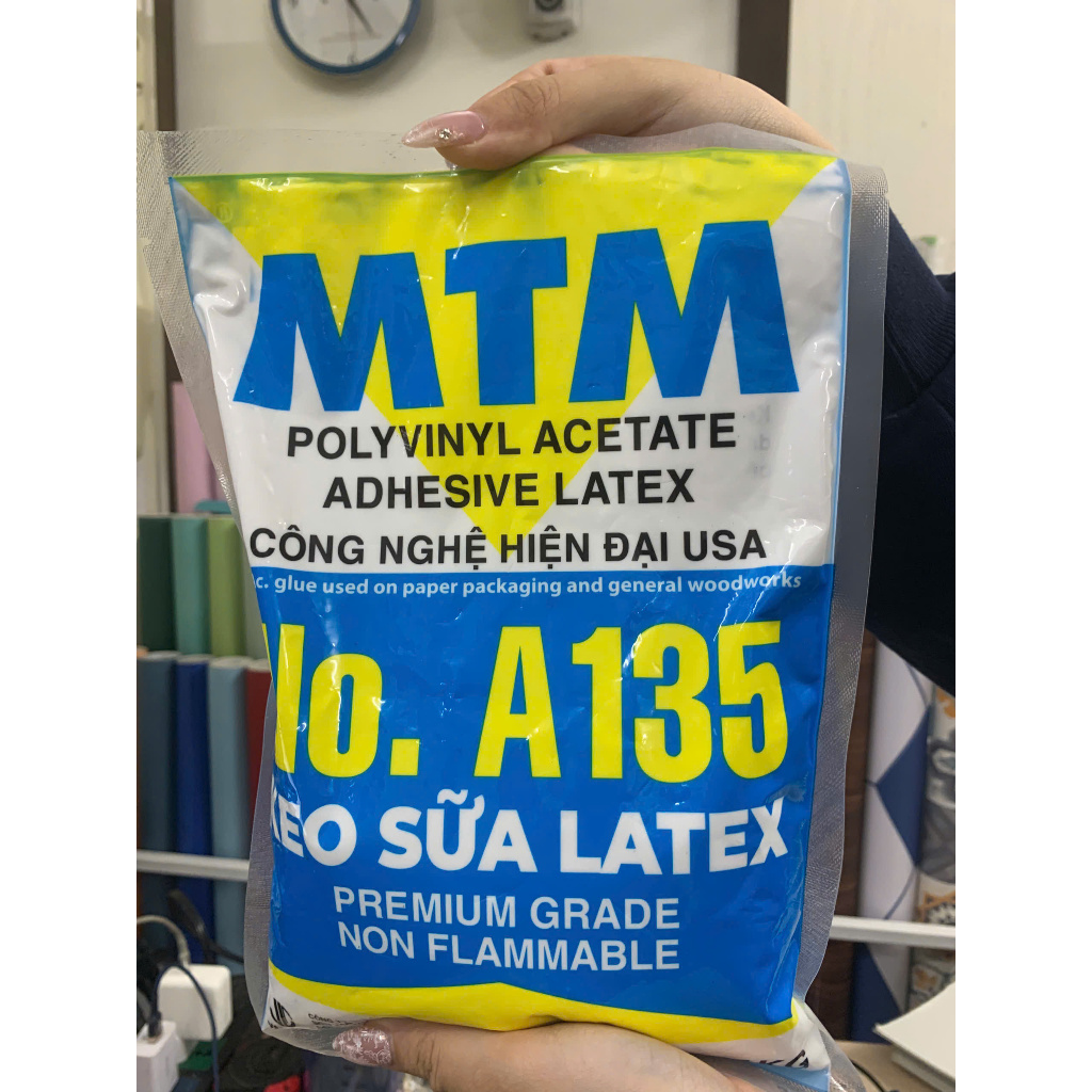 Keo sữa bịch to 1kg ( dùng cho giấy dán tường)
