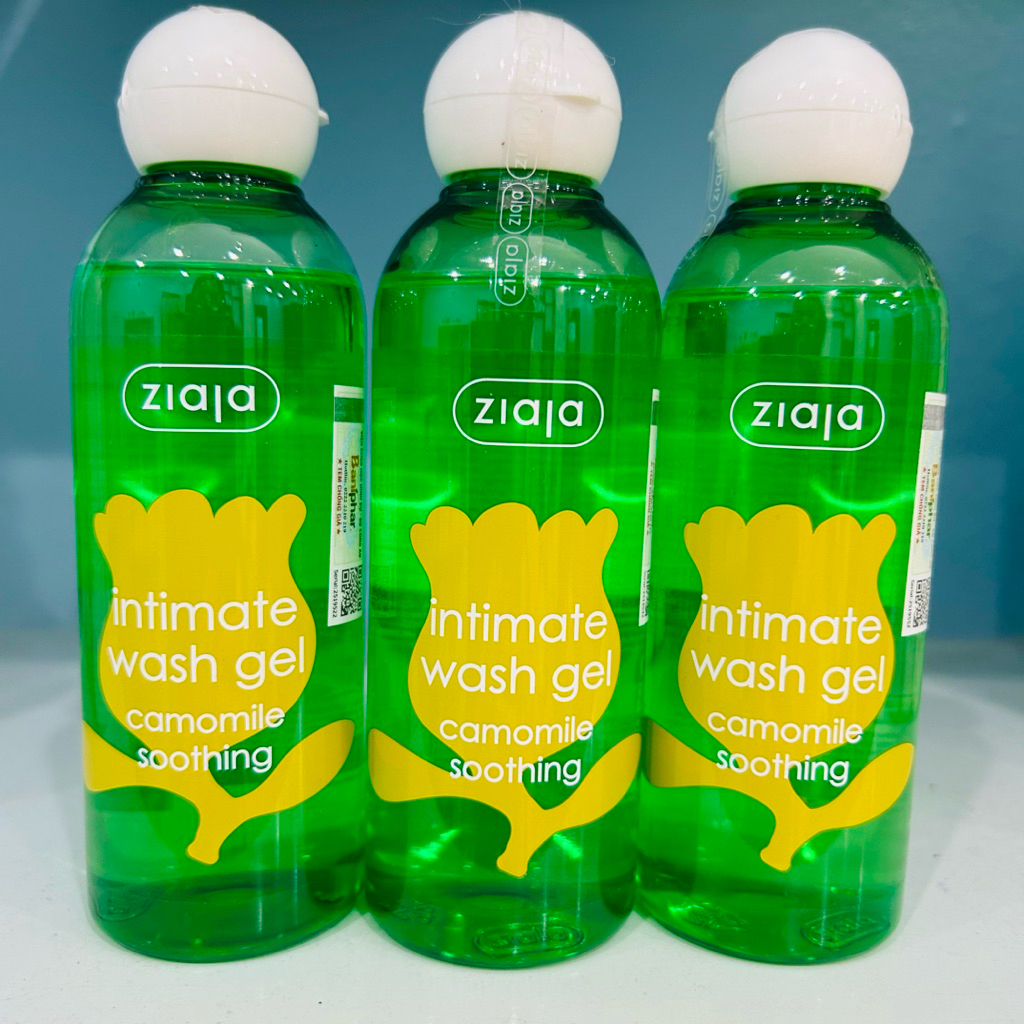 Dung Dịch Vệ Sinh Phụ Nữ Intimate Cúc La Mã ZIAJA Dịu Nhẹ Giúp Làm Sạch Và Khử Mùi Hôi 200ml
