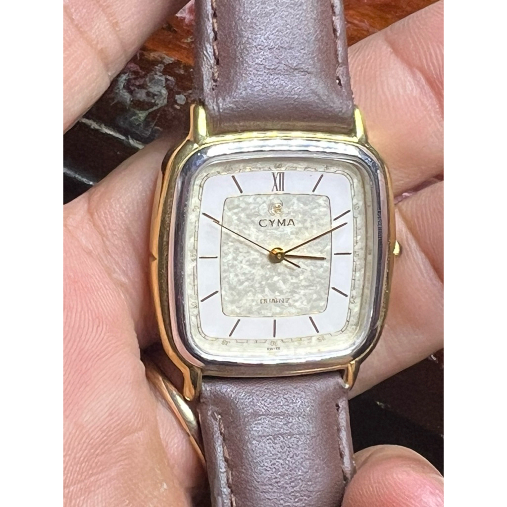 Cyma quartz Tank 29*35 Thuỵ Sỹ,