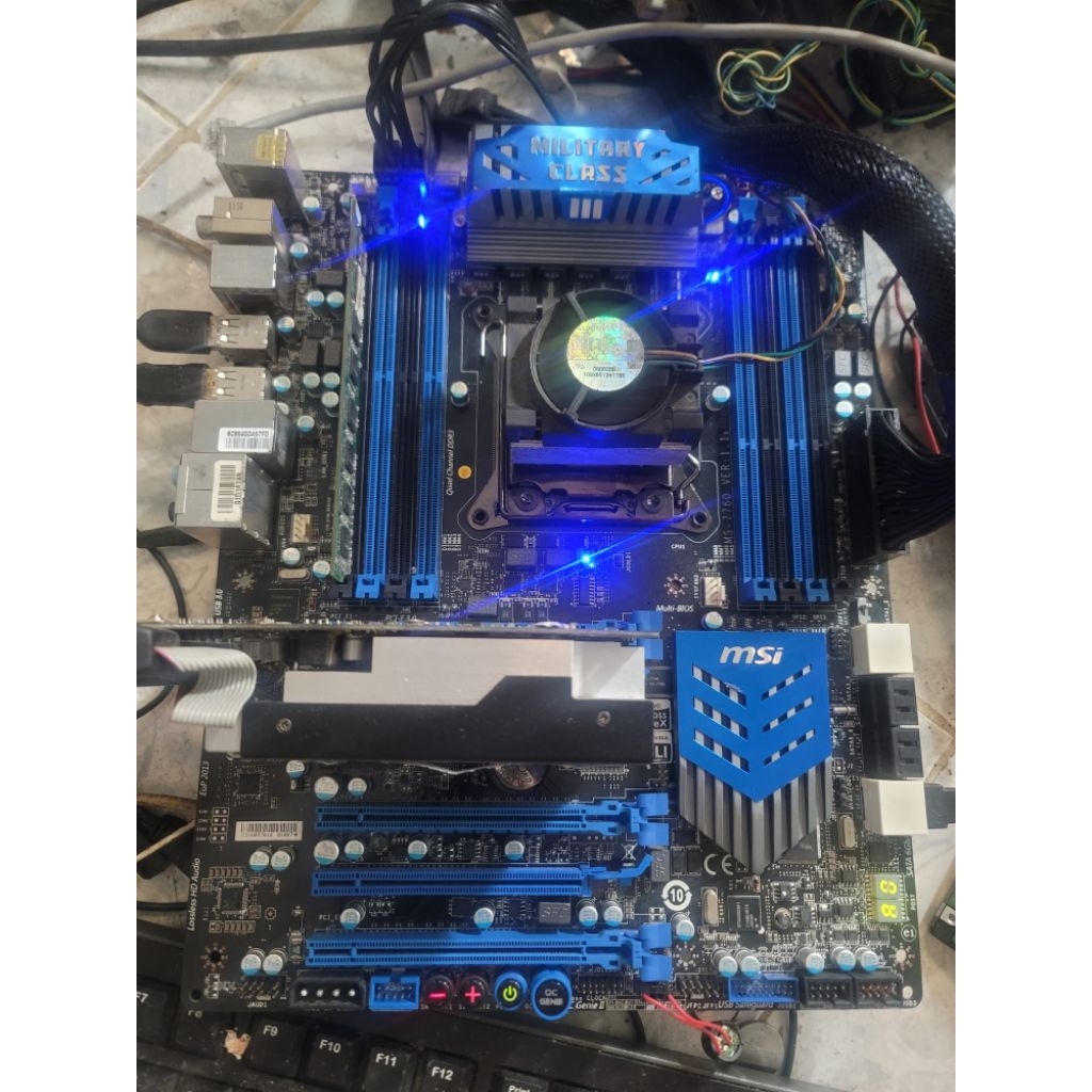 main thường và server x58 x79 x299 chạy tốt..