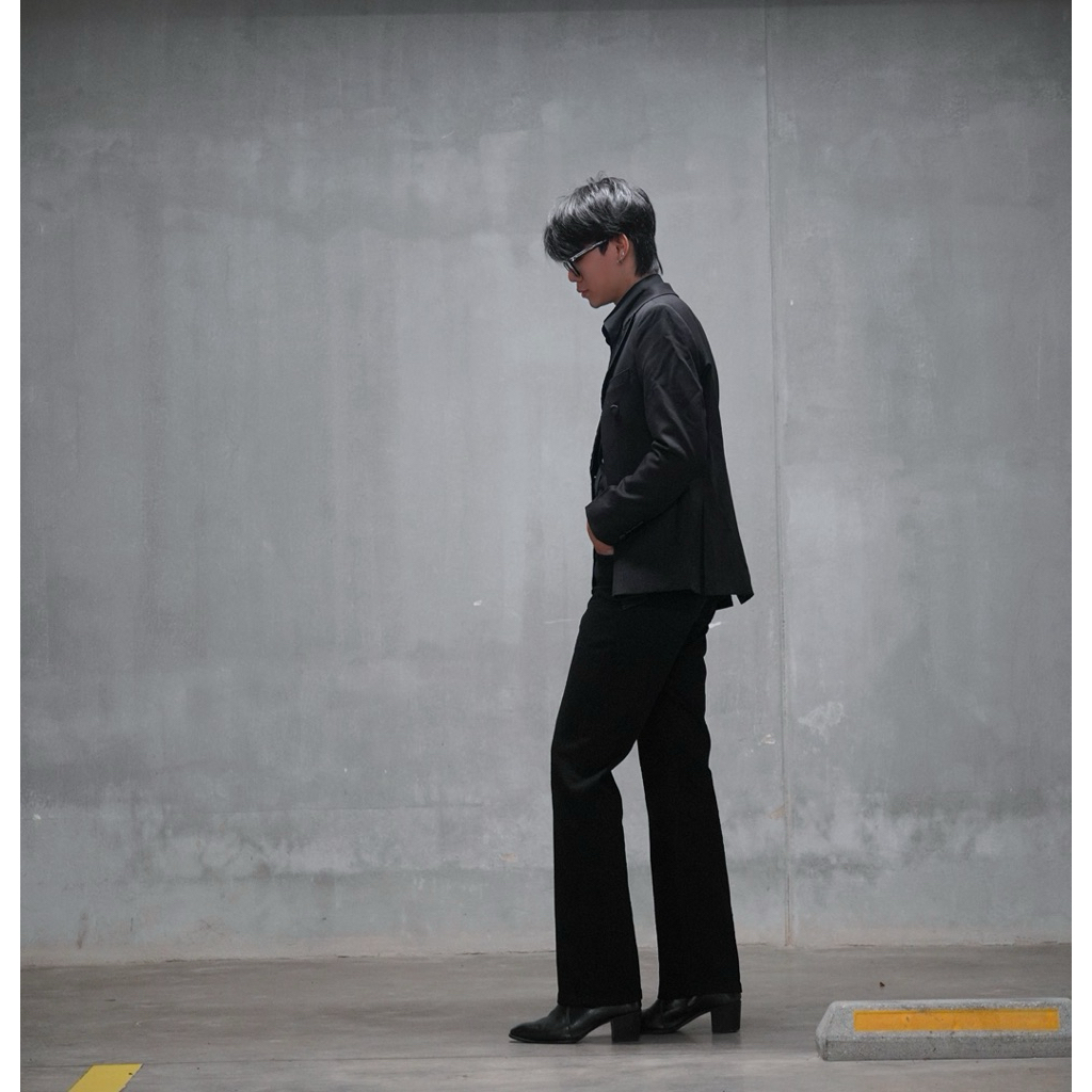 BOOTCUT DENIM IN BLACK - Quần Jeans Nam Form Bootcut Loe Nhẹ Co Dãn | BigBuy360 - bigbuy360.vn