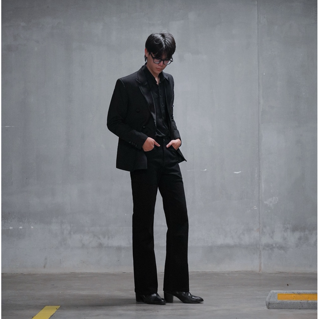 BOOTCUT DENIM IN BLACK - Quần Jeans Nam Form Bootcut Loe Nhẹ Co Dãn | BigBuy360 - bigbuy360.vn