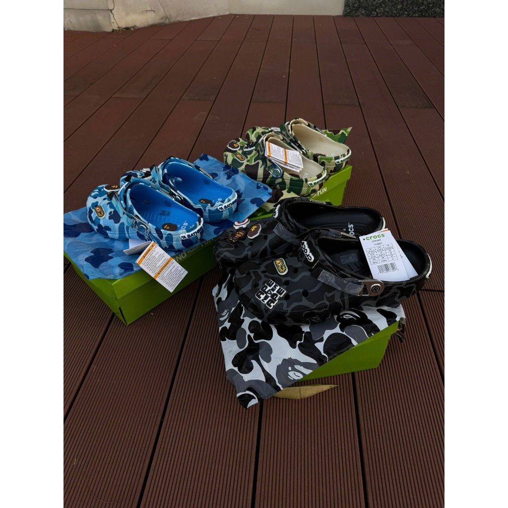 Dép Sục Nam Nữ Hoạ Tiết Màu Đen B.A.P.E