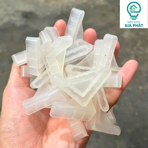 Bộ 4 Đế Chân Nhựa Lót Sắt V Lỗ combo (1 bộ 4 cái 3x3) hoặc ( 1 bộ 4 cái 4x4)
