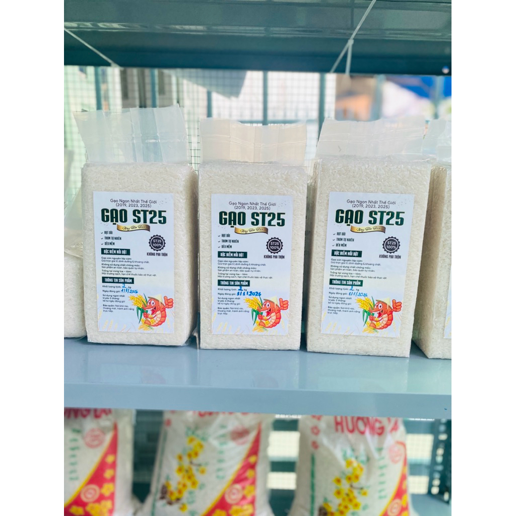 Gạo ST25 túi 2kg hút chân không