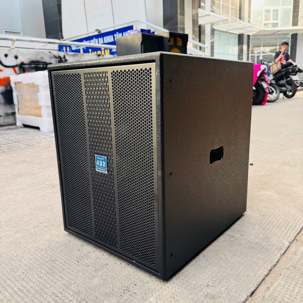 LOA SUB 40 THÀNH PHẨM 12 SÒ NGUỒN XUYẾN ĐỒNG CÔNG SUẤT LỚN - BASS SUB COIL 100 TỪ 220 RCF