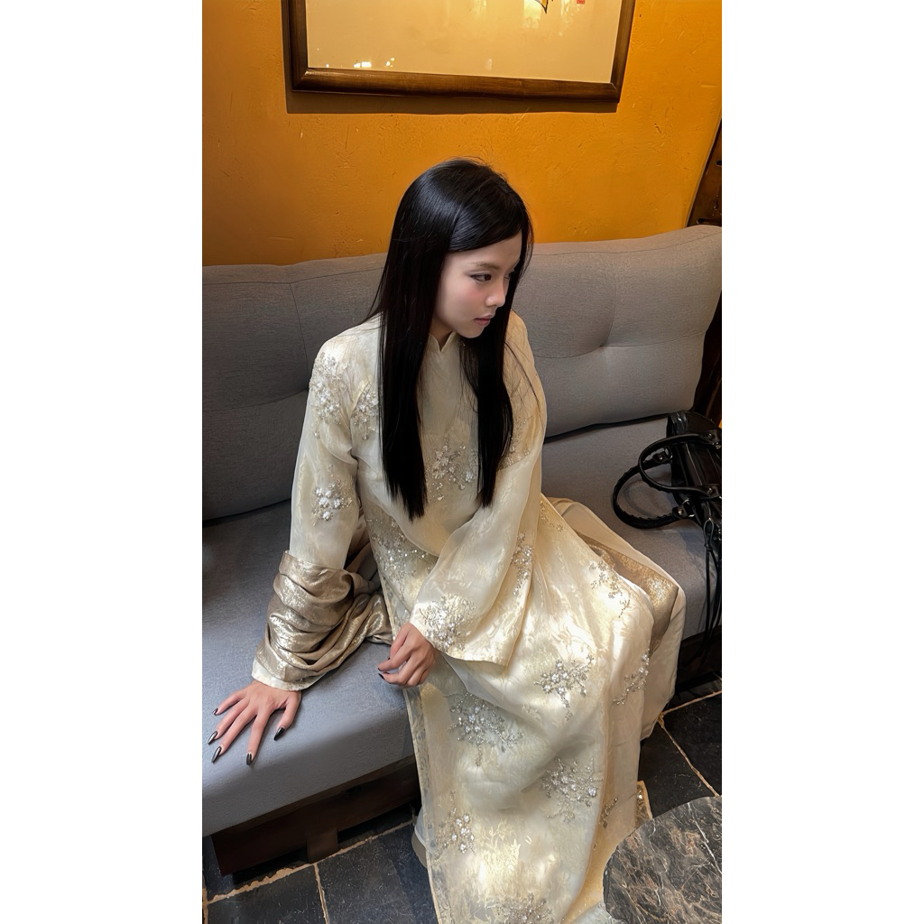 Ivory Embrace - Áo dài gấm ivory thêu nổi (đã kèm quần) | HIIN