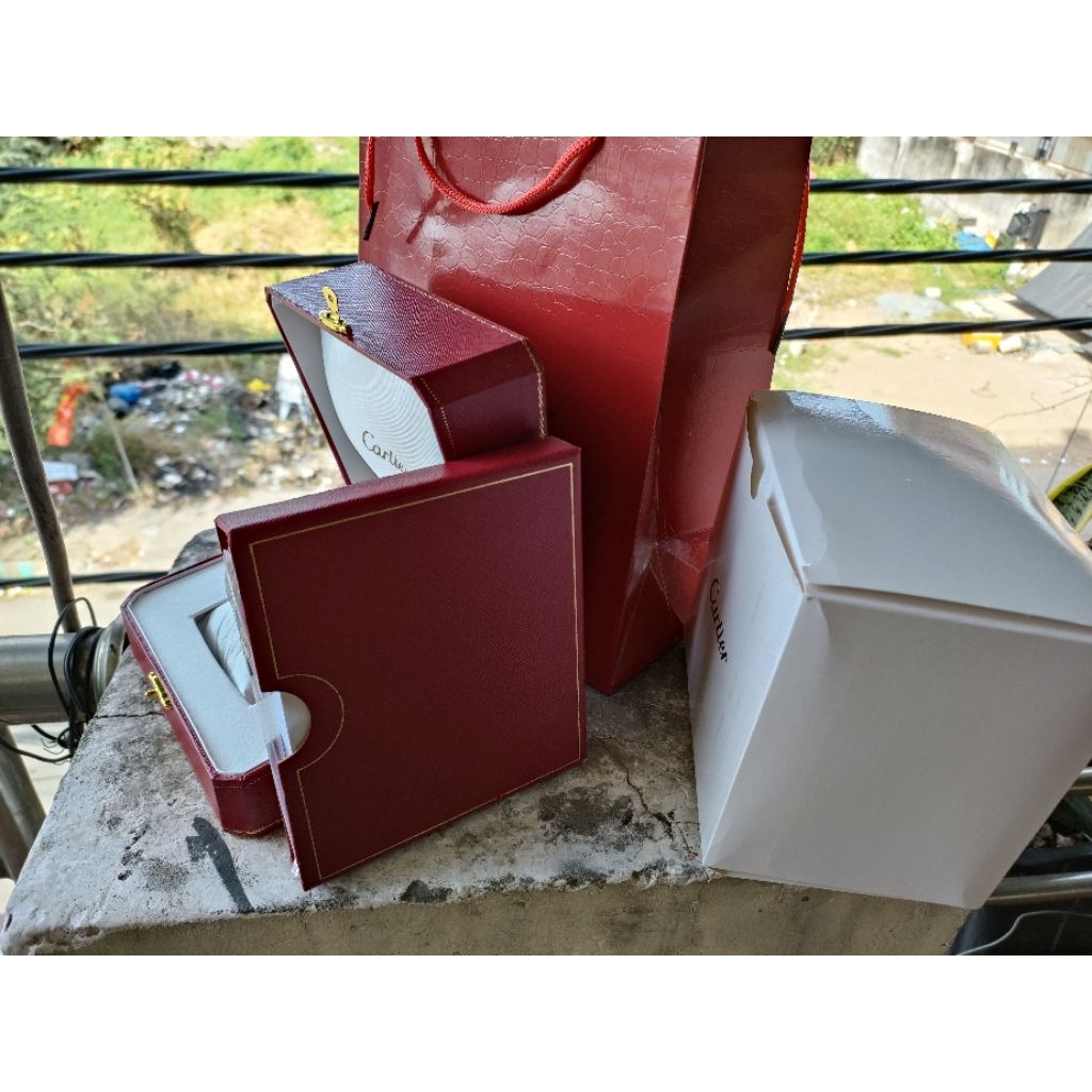 Hộp đồng hồ Cạc tia (không đồng hồ)