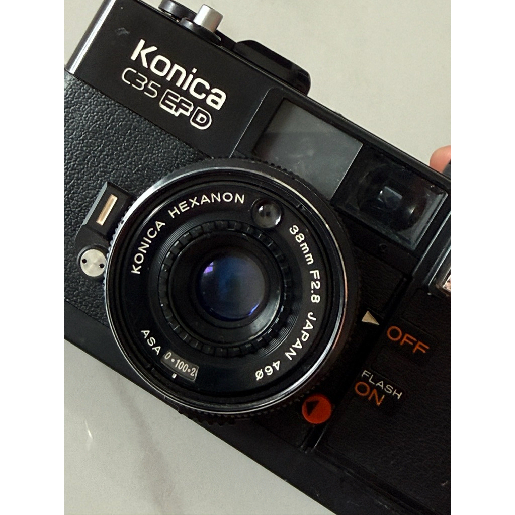 Máy ảnh phim KONICA C35 EFD