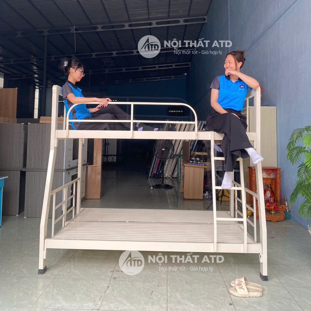 Giường tầng hộp vuông, giường sắt 4x8 cao cấp hcm