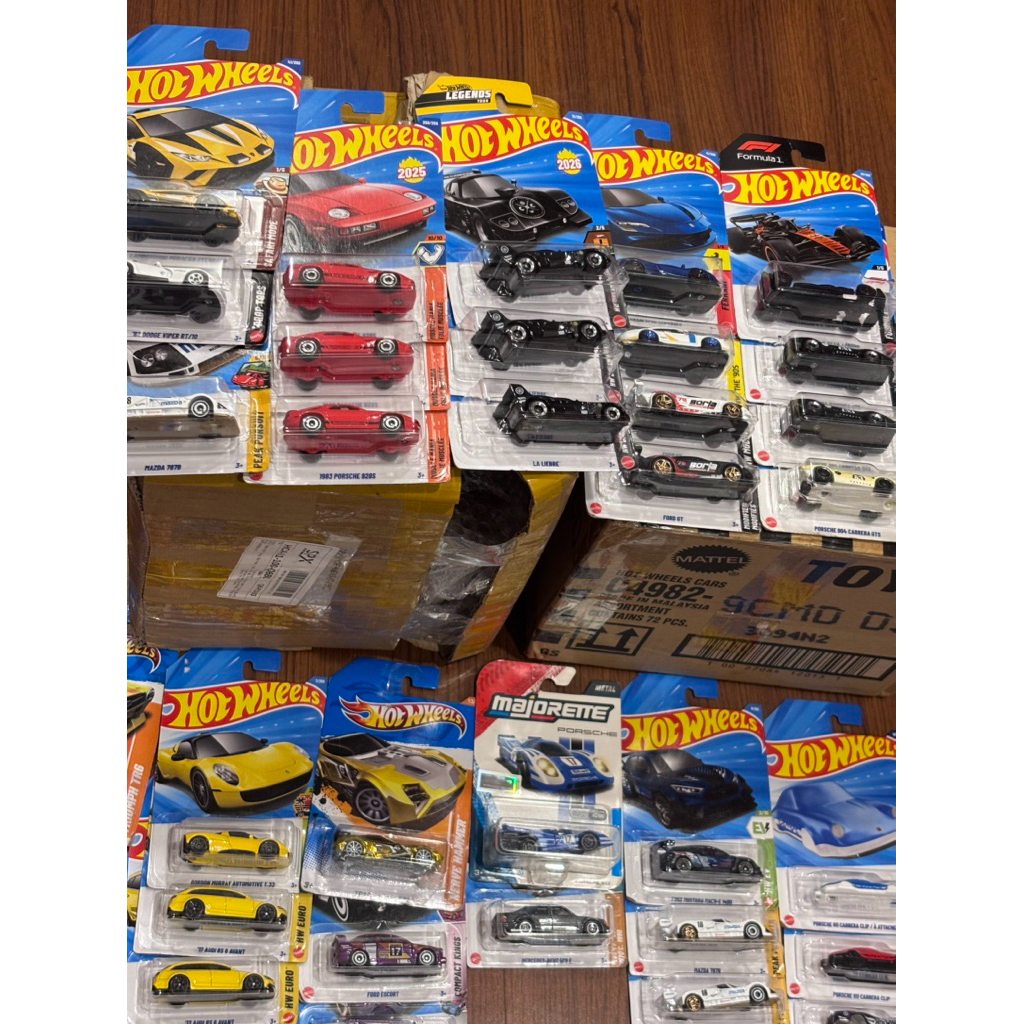 Siêu phẩm Xe Hotwheels chính hãng - đầy đủ mẫu mã cho bé