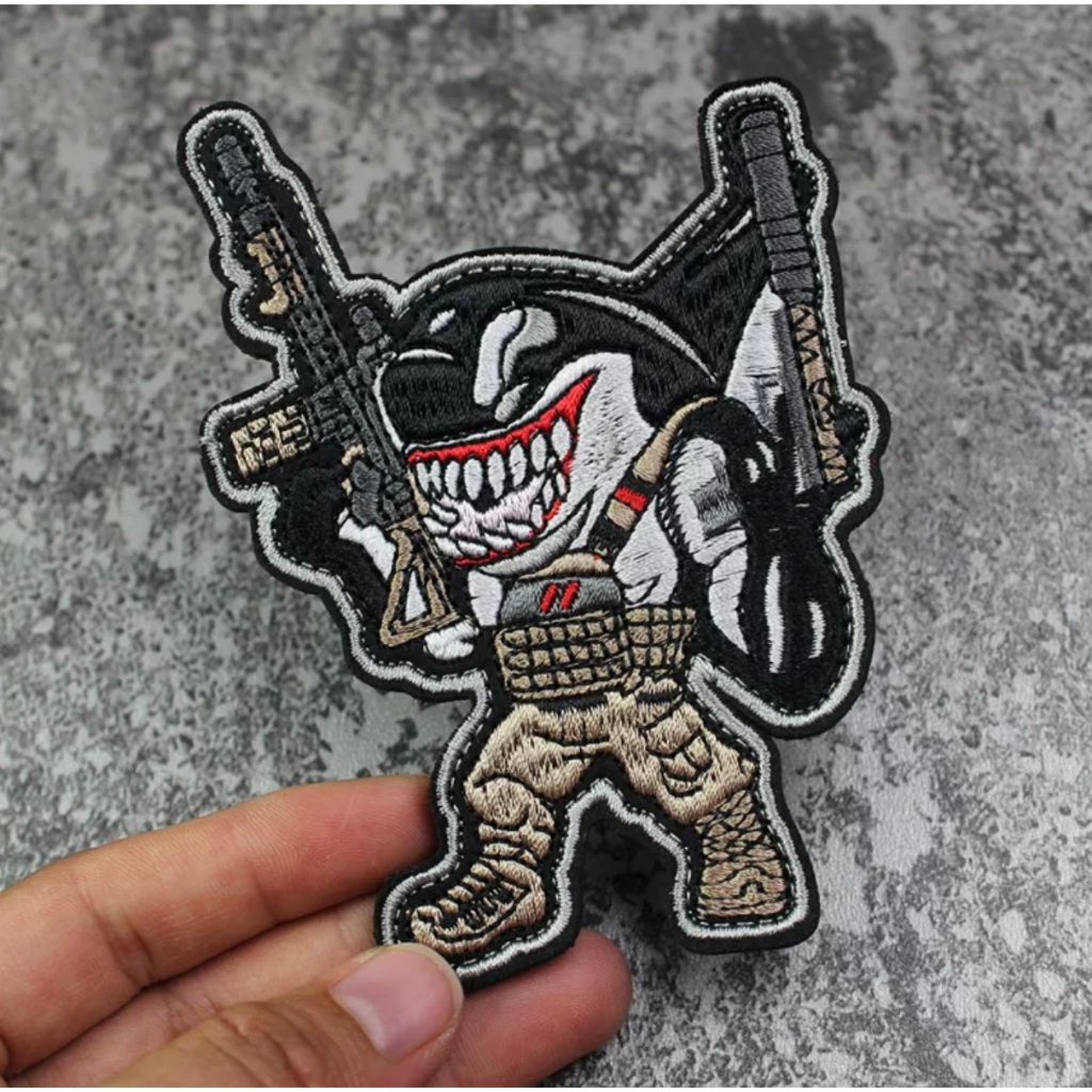 Patch_velcro cá mập chiến binh