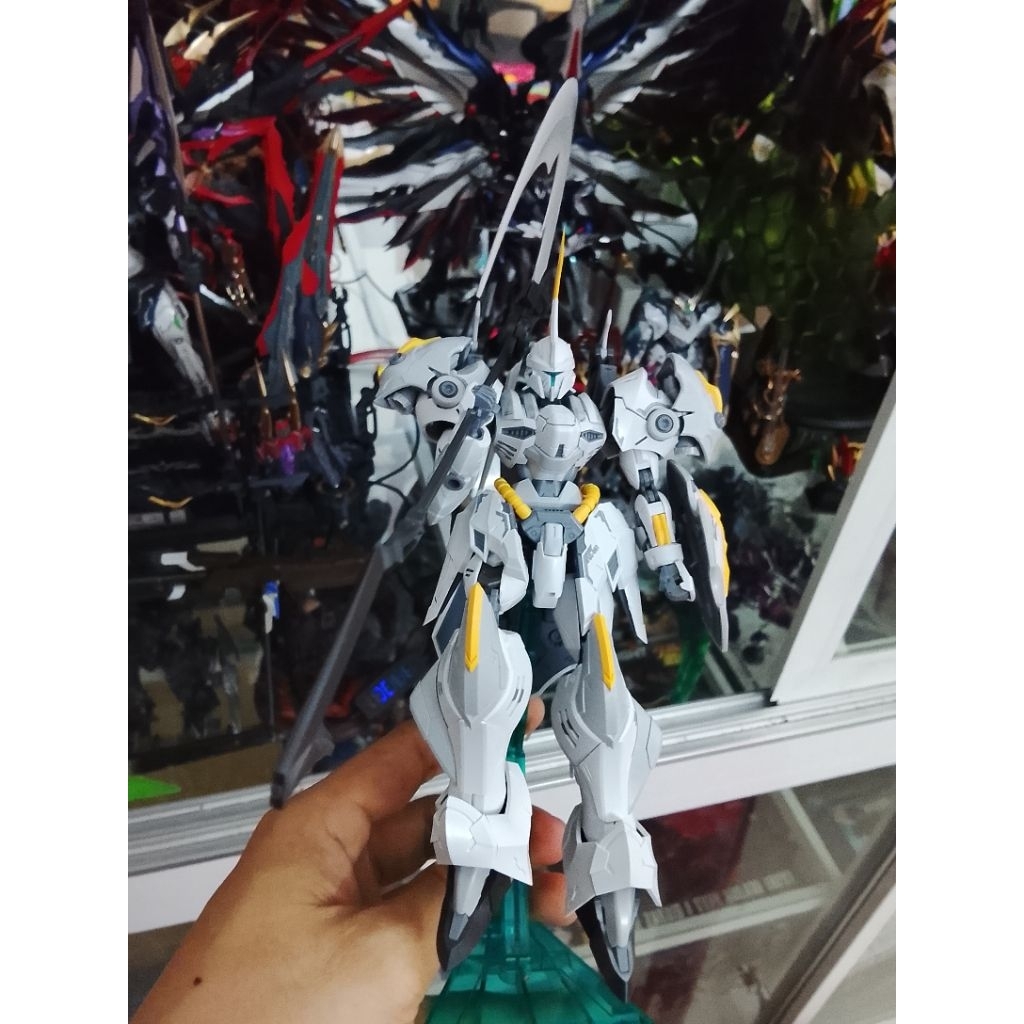 mô hình lắp sẵn SNAA Iron Sickle