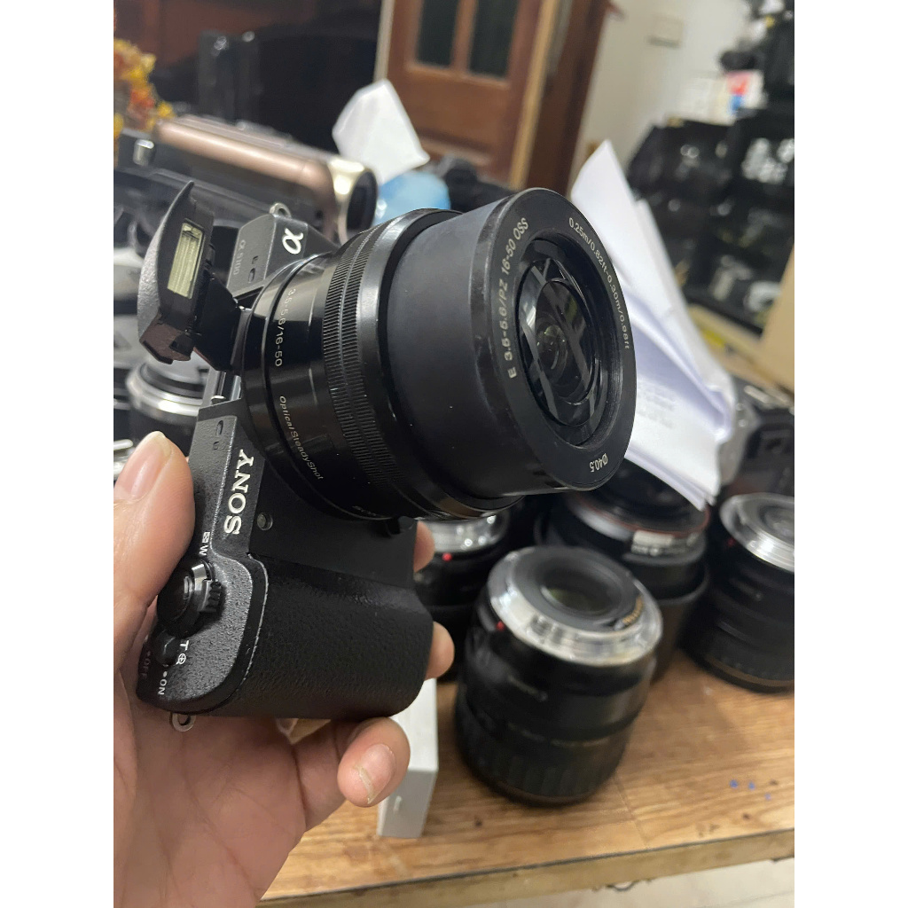 Máy ảnh Sony A5100 kèm lens 16-50 Sony